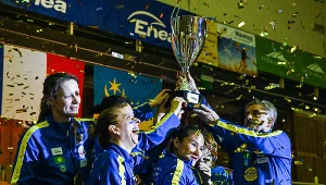 Radość tenisistek stołowych KTS Enei Siarkopol Tarnobrzeg po zwycięstwie 3:0 z drużyną Metz TT w rewanżowym meczu finałowym Ligi Mistrzyń tenisistek stołowych