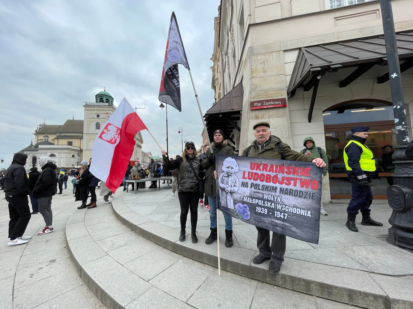 Przeciwnicy Wołodymyra Zełenskiego na Placu Zamkowym