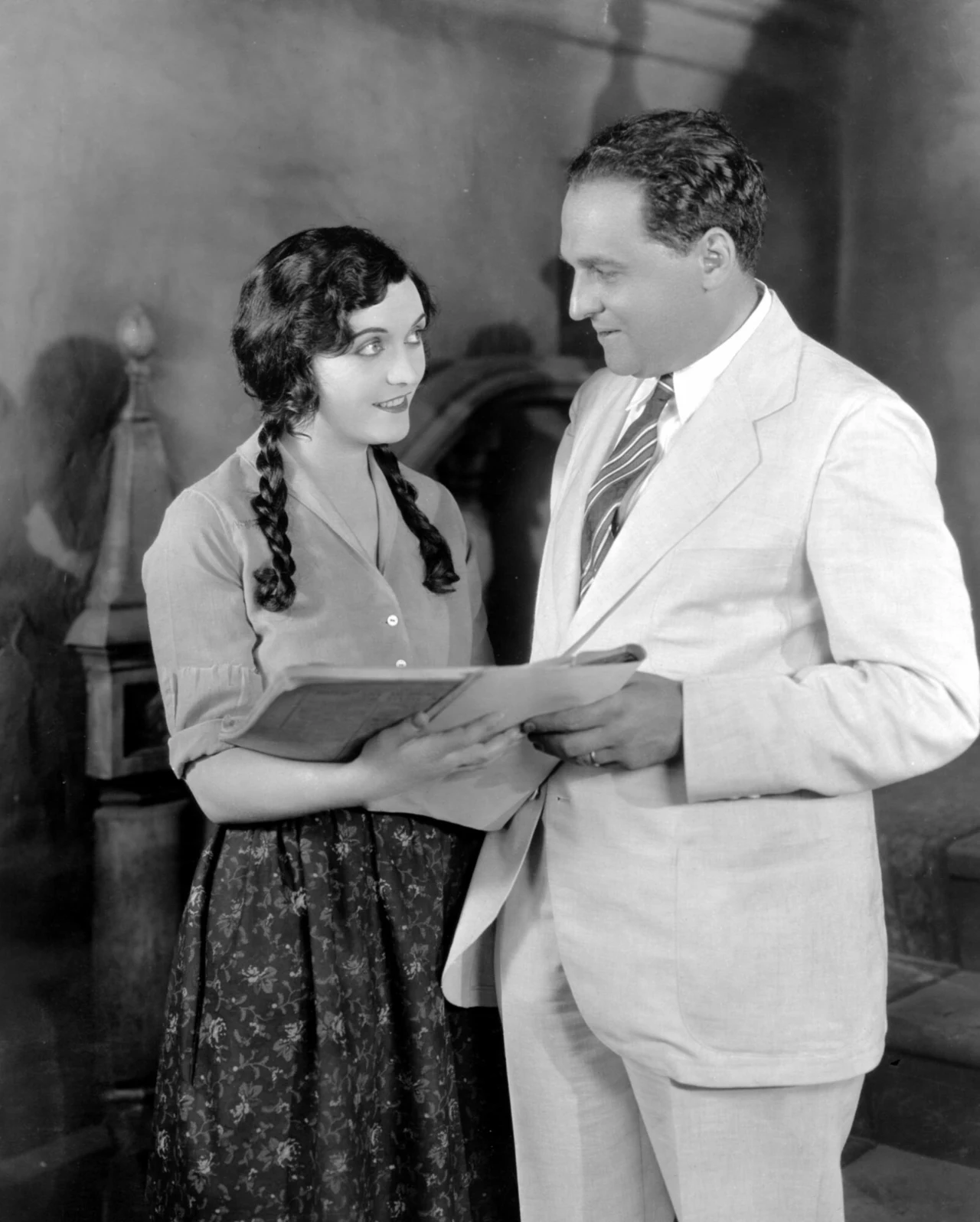 Actress Pola Negri i słynny producent filmowy Erich Pommer Actress Pola Negri i słynny producent filmowy Erich Pommer