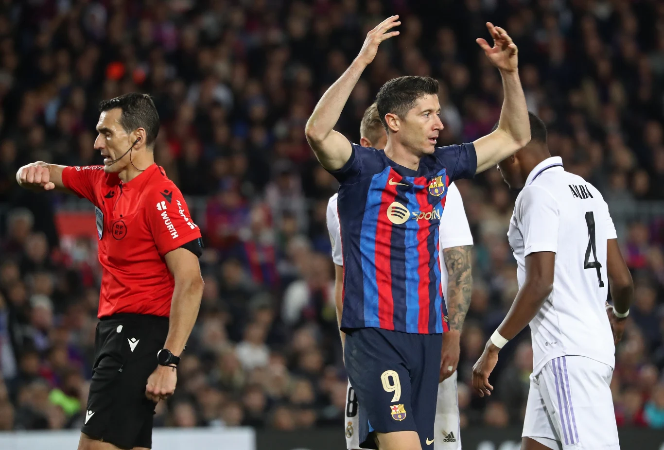 Robert Lewandowski, mecz FC Barcelona - Real Madryt