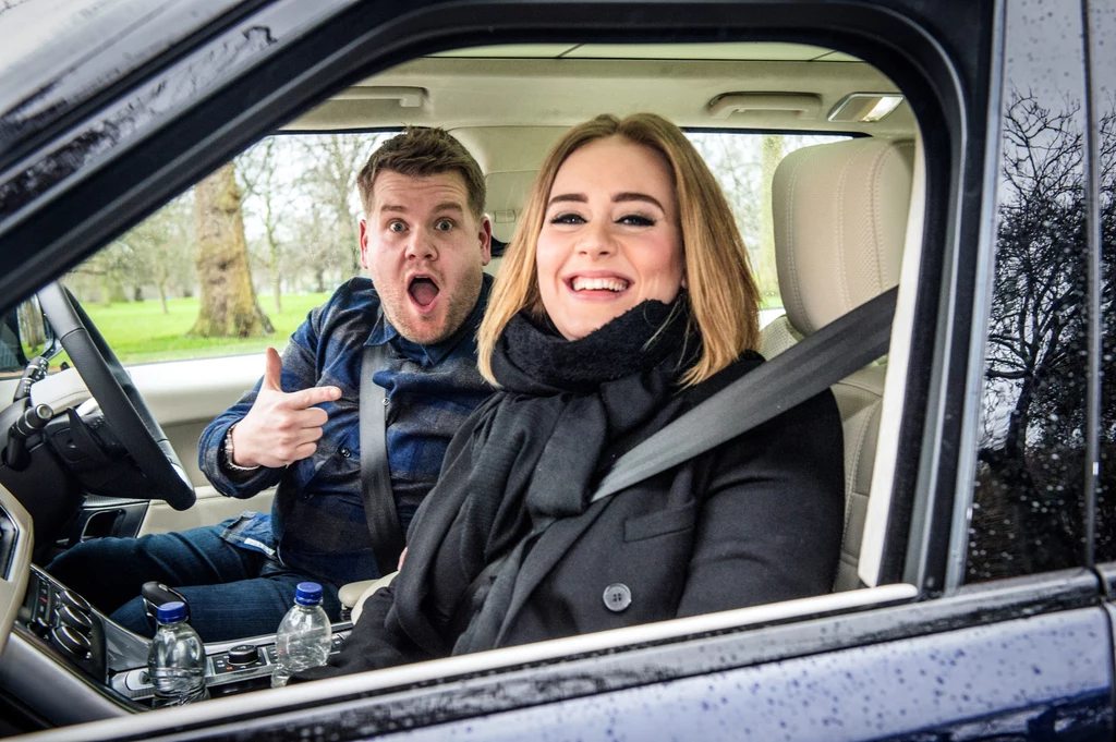 James Corden i Adele podczas "Carpool Karaoke" w 2016 r.