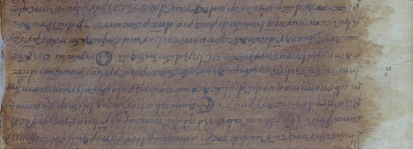 Wielospektralny kolorowy obraz z Early Manuscripts Electronic Library, przetworzony przez Keitha T. Knoxa. Odwrócony łaciński tekst w kolorze brązowym i wzmocnione ślady tekstu greckiego Wielospektralny kolorowy obraz z Early Manuscripts Electronic Library, przetworzony przez Keitha T. Knoxa. Odwrócony łaciński tekst w kolorze brązowym i wzmocnione ślady tekstu greckiego