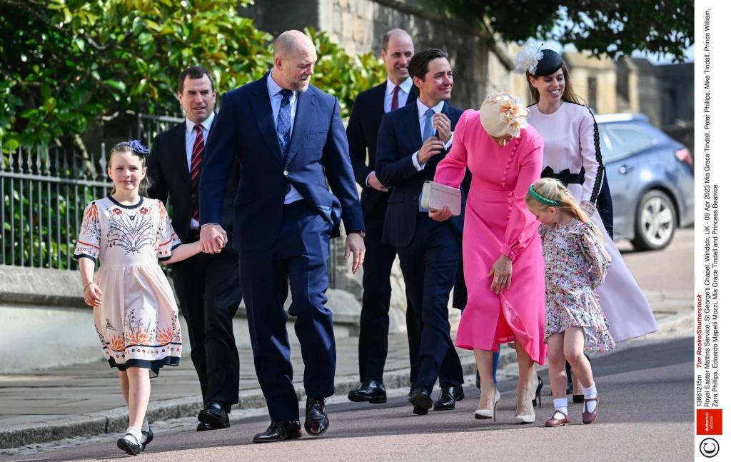Mia Grace Tindall, Peter Phillips, Mike Tindall, książę William, Zara Phillips, Edoardo Mapelli Mozzi, Mia Grace Tindall i księżniczka Beatrice Mia Grace Tindall, Peter Phillips, Mike Tindall, książę William, Zara Phillips, Edoardo Mapelli Mozzi, Mia Grace Tindall i księżniczka Beatrice