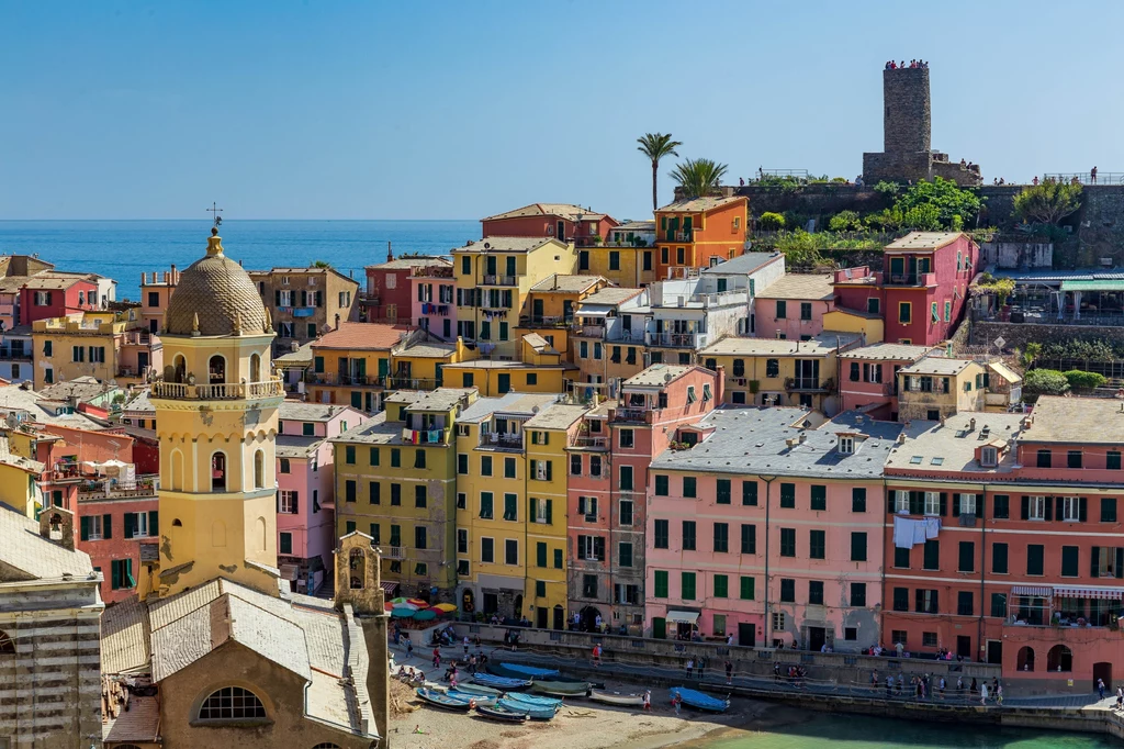 Vernazza - to między innymi tam przyjechały w tym roku tysiące zwiedzających Vernazza - to między innymi tam przyjechały w tym roku tysiące zwiedzających