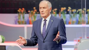 Karol Strasburger na planie "Familiady"