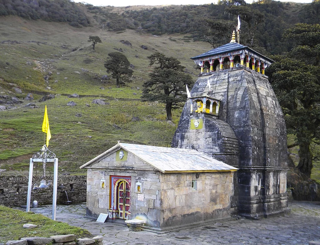 Światynia Madhyamaheshwar, Uttarakhand, Indie - jedna ze świątyń Panch Kedar