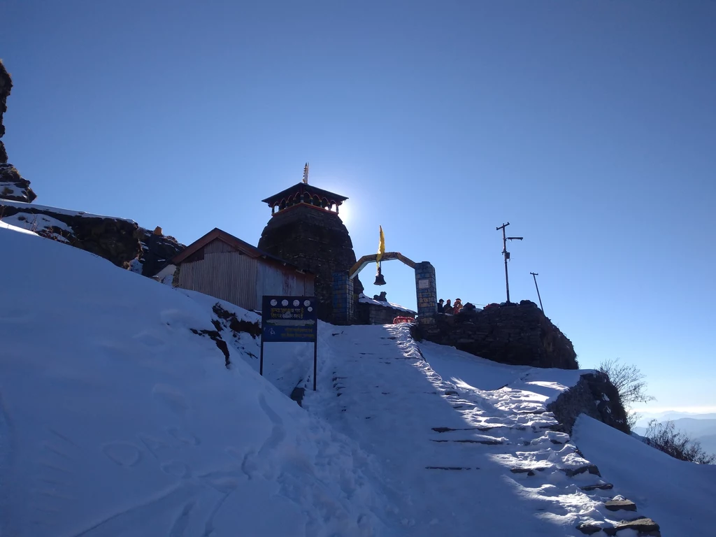 Świątynia Tungnath zimą