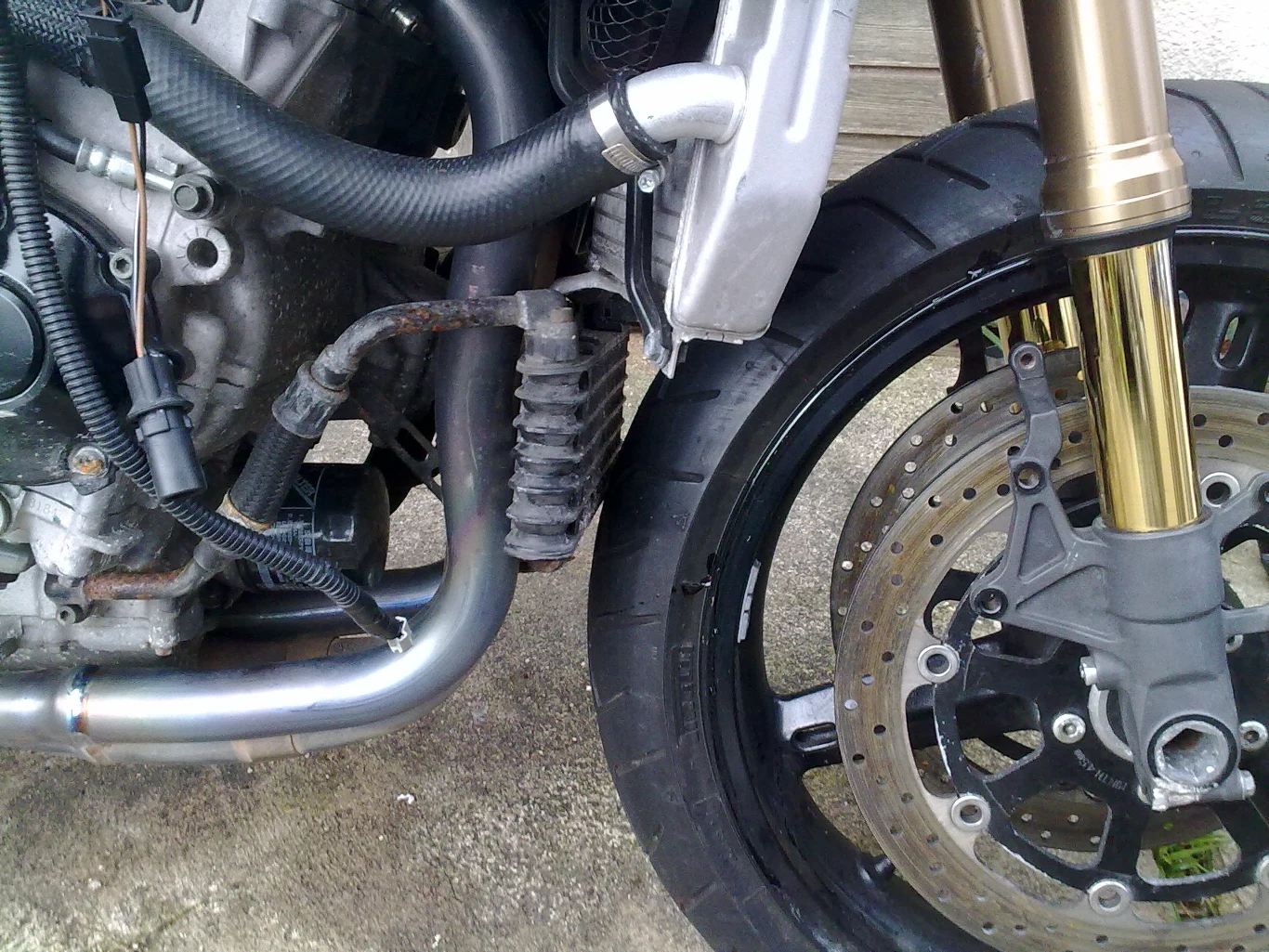 Podczas przepalania należy pozwolić silnikowi osiągnąć normalną temperaturę pracy.