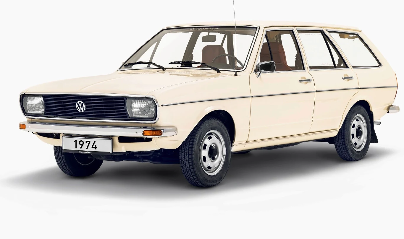 Volkswagen Passat B1 w wersji kombi z 1974 roku.
