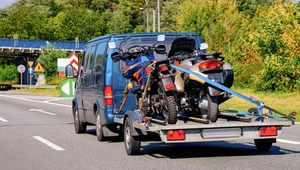 Sprowadzenie motocykla zza granicy wymaga dopełnienia odpowiednich formalności