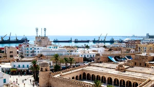 Tunezja deklaruje starania o przyjęcie do BRICS. Na zdj. meczet w Medina Sousse (Susa) - mieście portowym we wschodniej Tunezji