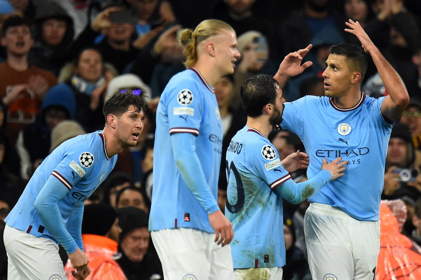 Manchester City ma zaliczkę w połowie walki o półfinał Ligi Mistrzów. Kapitalnego gola dla "Obywateli" zdobył Rodri Manchester City ma zaliczkę w połowie walki o półfinał Ligi Mistrzów. Kapitalnego gola dla "Obywateli" zdobył Rodri