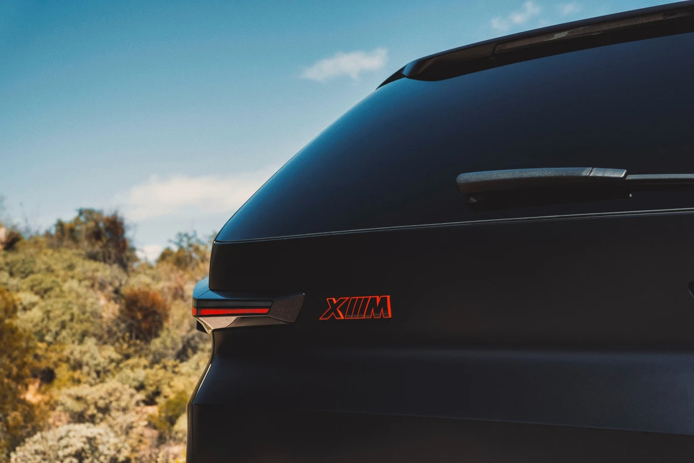 BMW XM Label Red