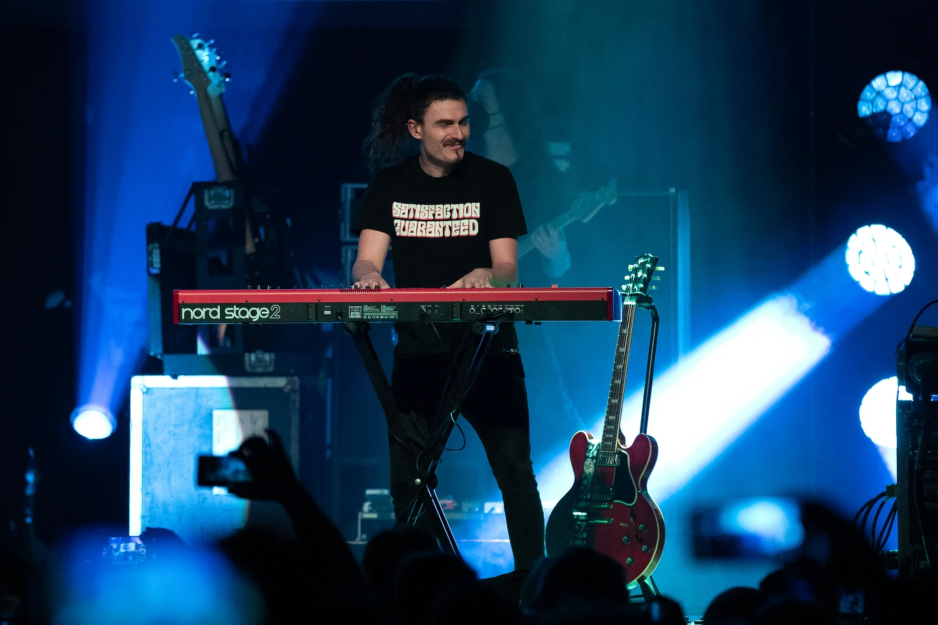 Współtworzył supergrupę Chickenfoot, w której skład oprócz niego wchodzą Sammy Hagar, Michael Anthony (obaj eks-Van Halen) i Chad Smith (Red Hot Chili Peppers).