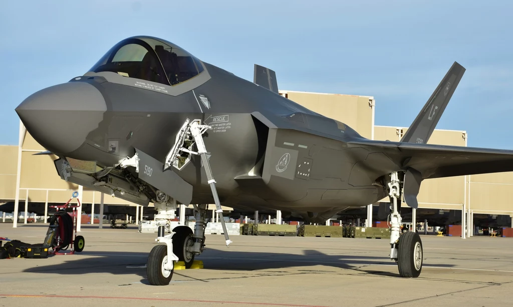 Do Polski mają trafić 32 samoloty F-35A firmy Lockheed Martin