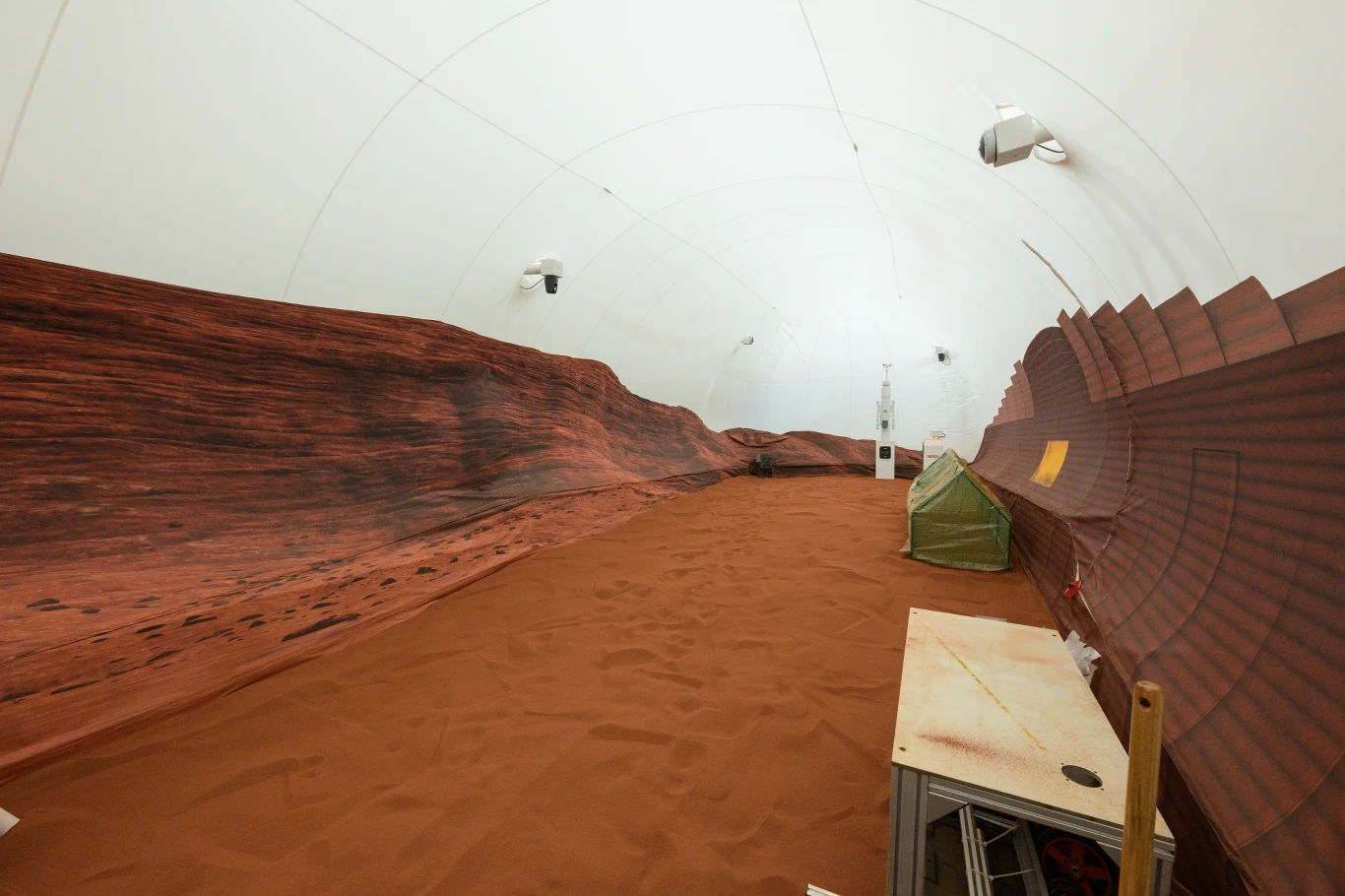NASA zaprezentowała nowoczesne siedlisko Mars Dune Alpha służące do symulacji życia na Marsie NASA zaprezentowała nowoczesne siedlisko Mars Dune Alpha służące do symulacji życia na Marsie