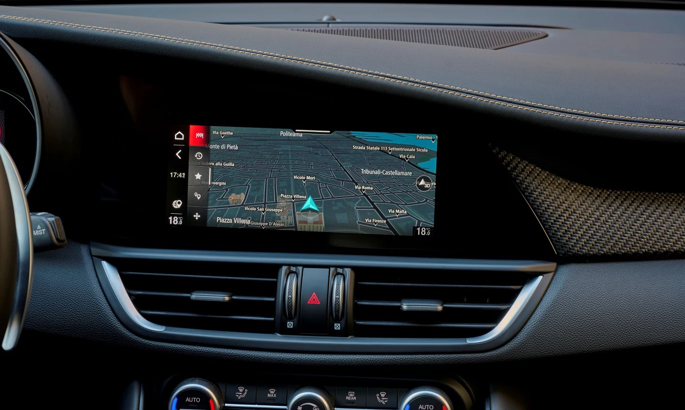 Alfa Romeo Giulia Quadrifoglio 100th Anniversario Alfa Romeo Giulia Quadrifoglio 100th Anniversario