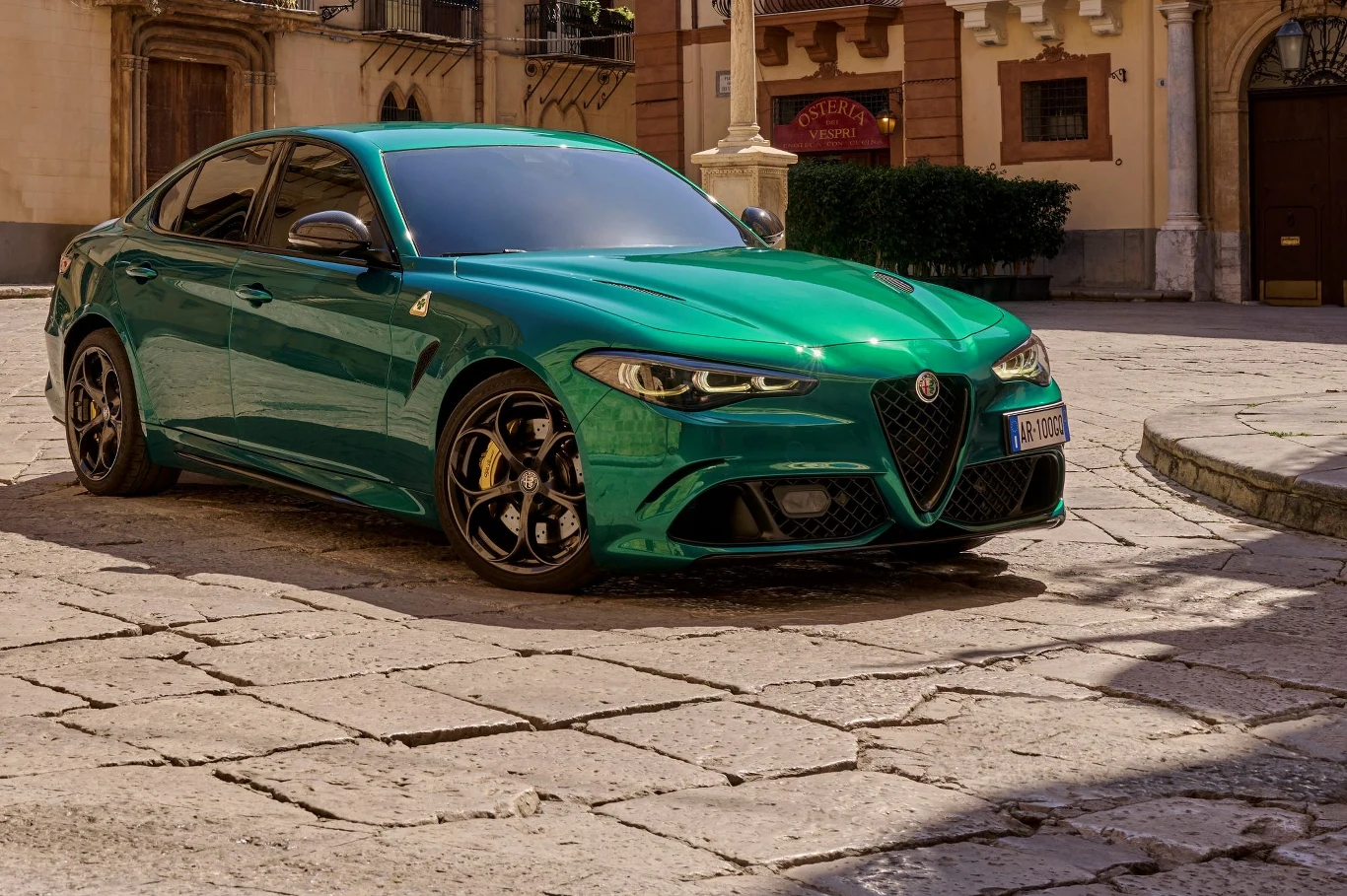 Alfa Romeo Giulia Quadrifoglio 100th Anniversario Alfa Romeo Giulia Quadrifoglio 100th Anniversario