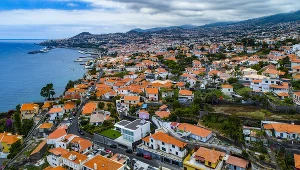 Stolica Madery - Funchal z lotu ptaka