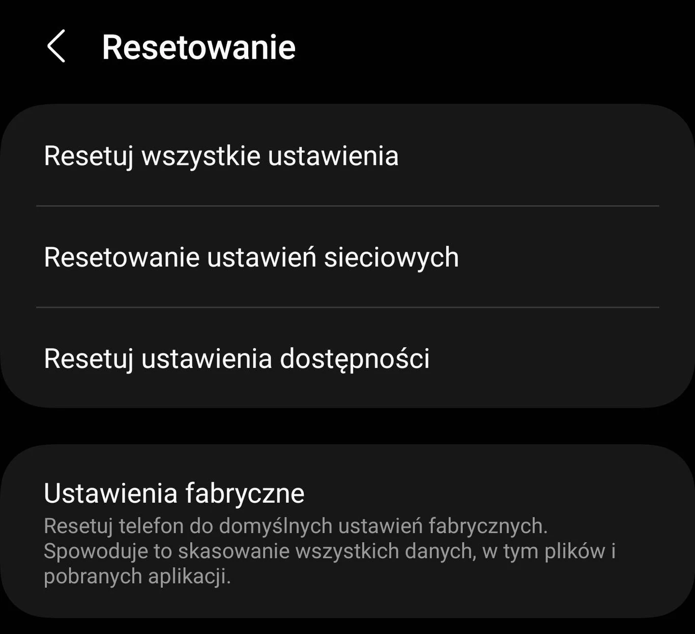 Ekran resetowania telefonu z Androidem.