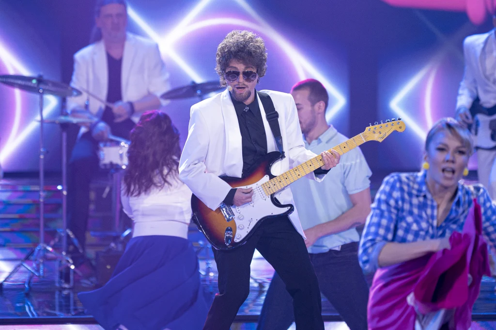 Natalia Janoszek jako Jeff Lynn w Twoja Twarz Brzmi Znajomo Natalia Janoszek jako Jeff Lynn w Twoja Twarz Brzmi Znajomo