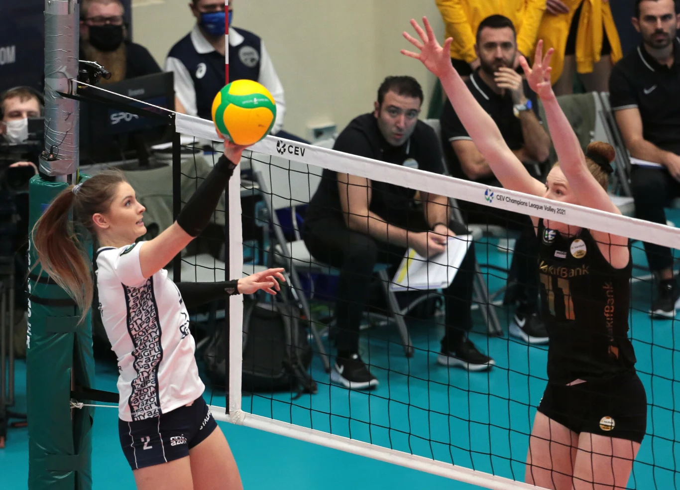 Atakuje Martyna Grajber