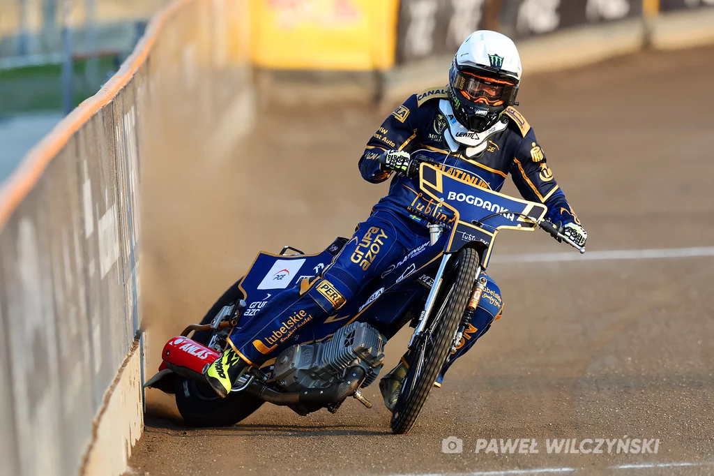 Fredrik Lindgren