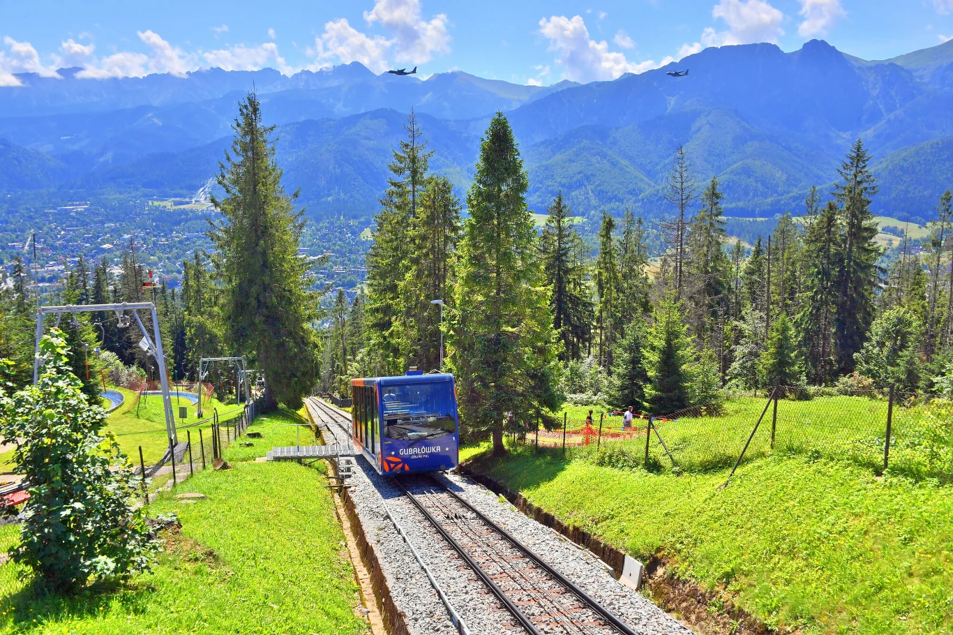W Zakopanem odwiedzających stolicę polskich Tatr kusić będzie przede wszystkim Gubałówka W Zakopanem odwiedzających stolicę polskich Tatr kusić będzie przede wszystkim Gubałówka