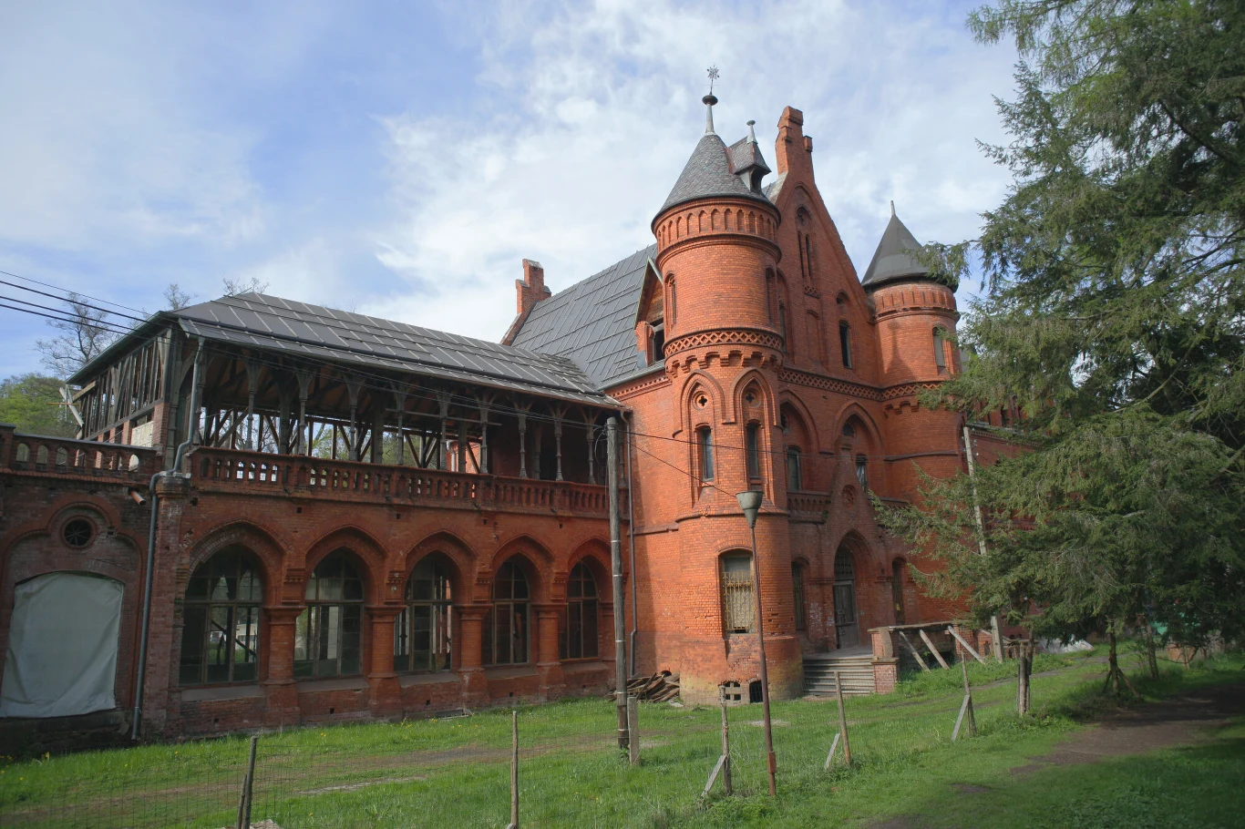 Dawne sanatorium w Grunwald można obecnie zwiedzać wraz z przewodnikiem