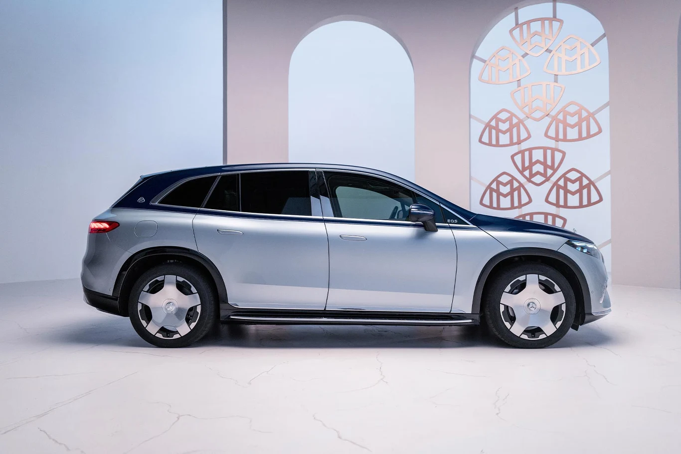 Mercedes-Maybach EQS 680 SUV