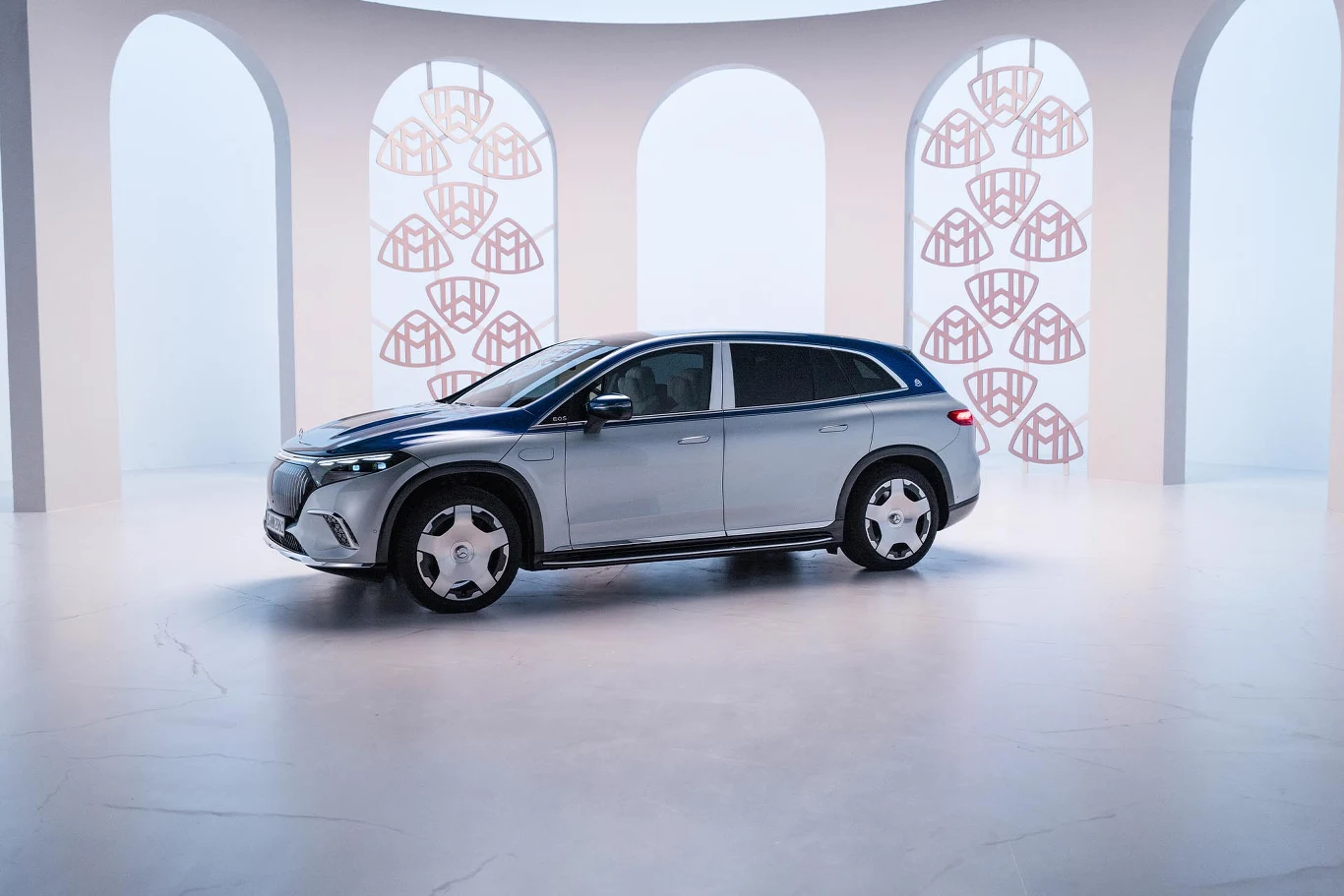 Mercedes-Maybach EQS 680 SUV