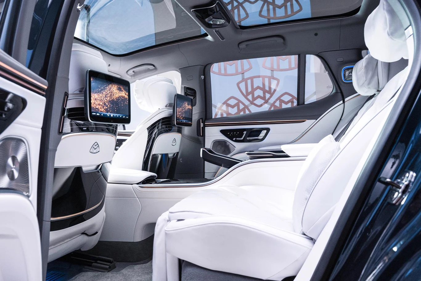 Mercedes-Maybach EQS 680 SUV