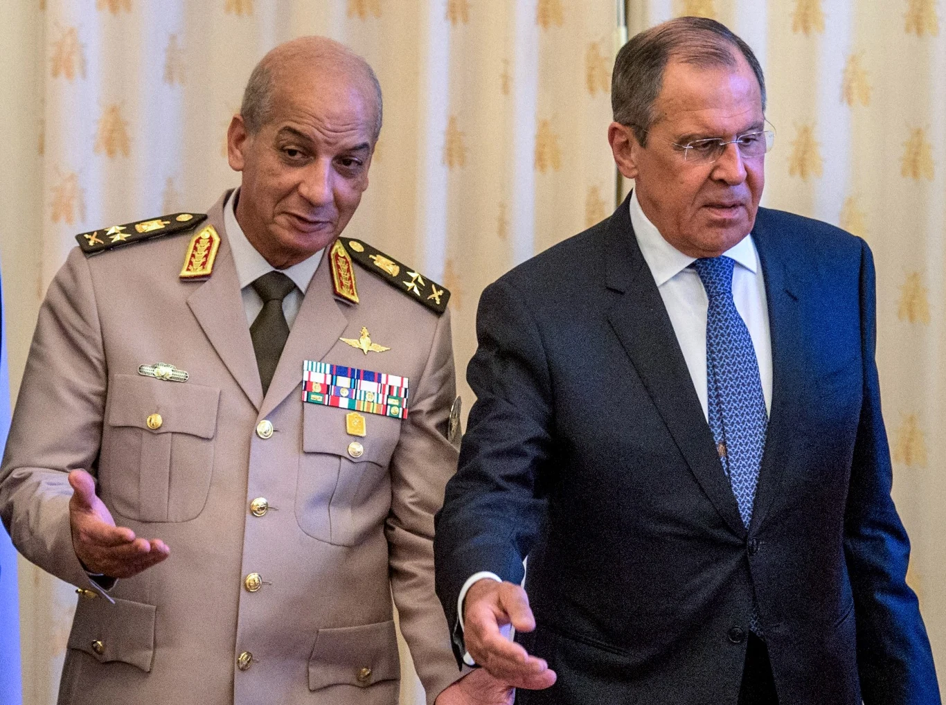 Minister obrony Egiptu Mohamed Ahmed Zaki oraz szef MSZ Rosji Siergiej Ławrow w trakcie spotkania w 2019 r. Minister obrony Egiptu Mohamed Ahmed Zaki oraz szef MSZ Rosji Siergiej Ławrow w trakcie spotkania w 2019 r.