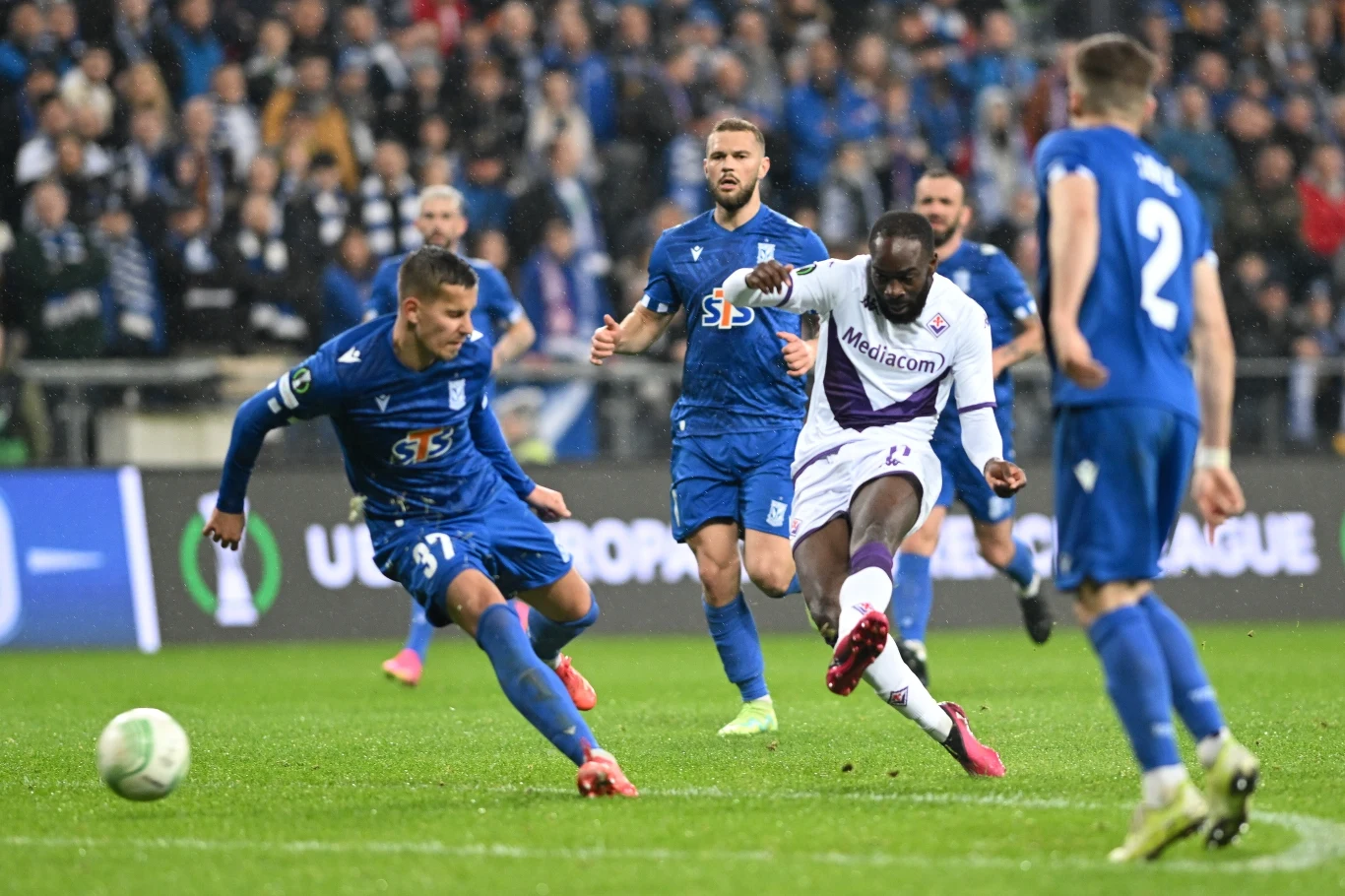 Lech Poznań w meczu z Fiorentiną