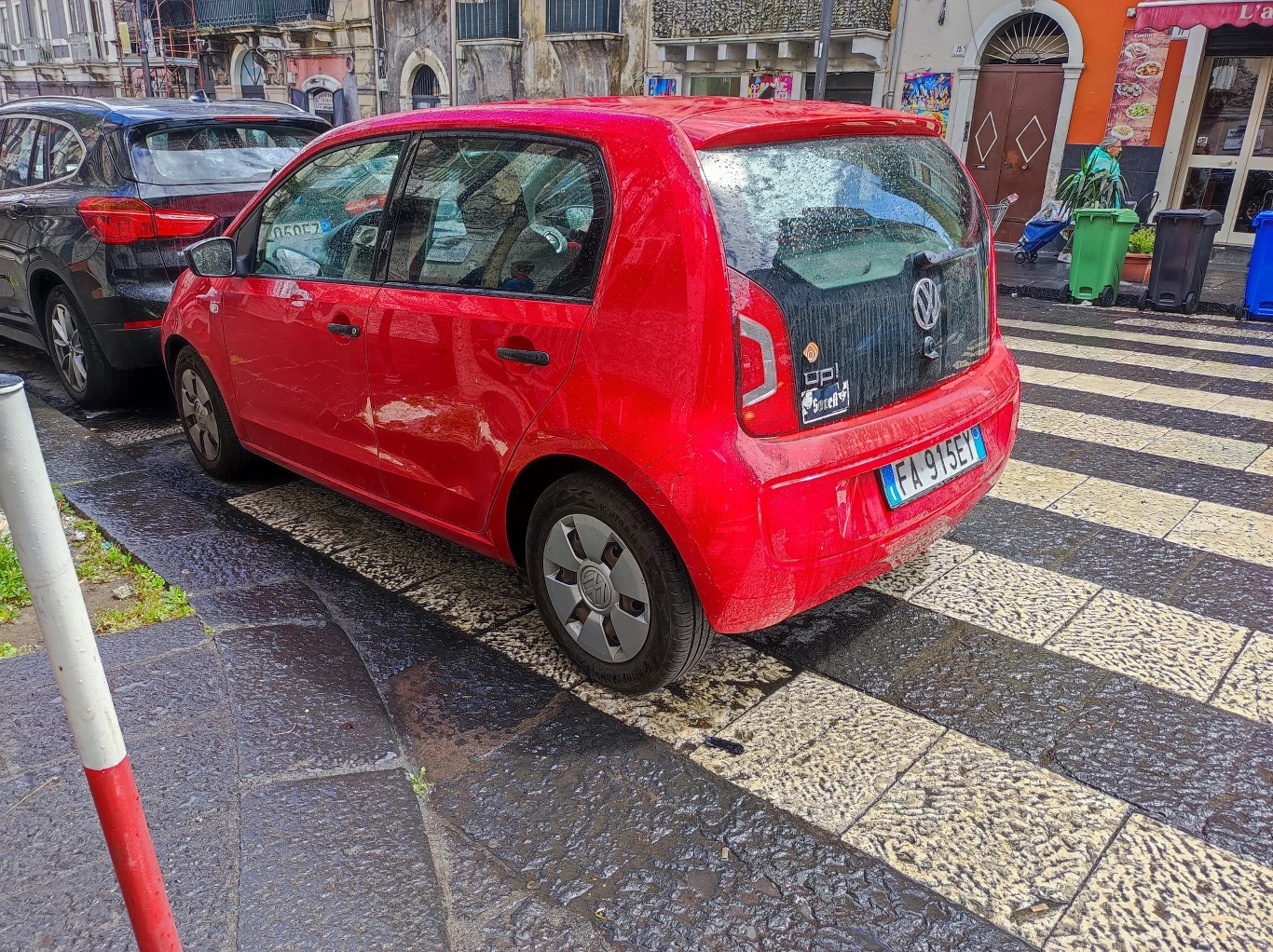 Da się przejść? Da. Więc w czym problem?