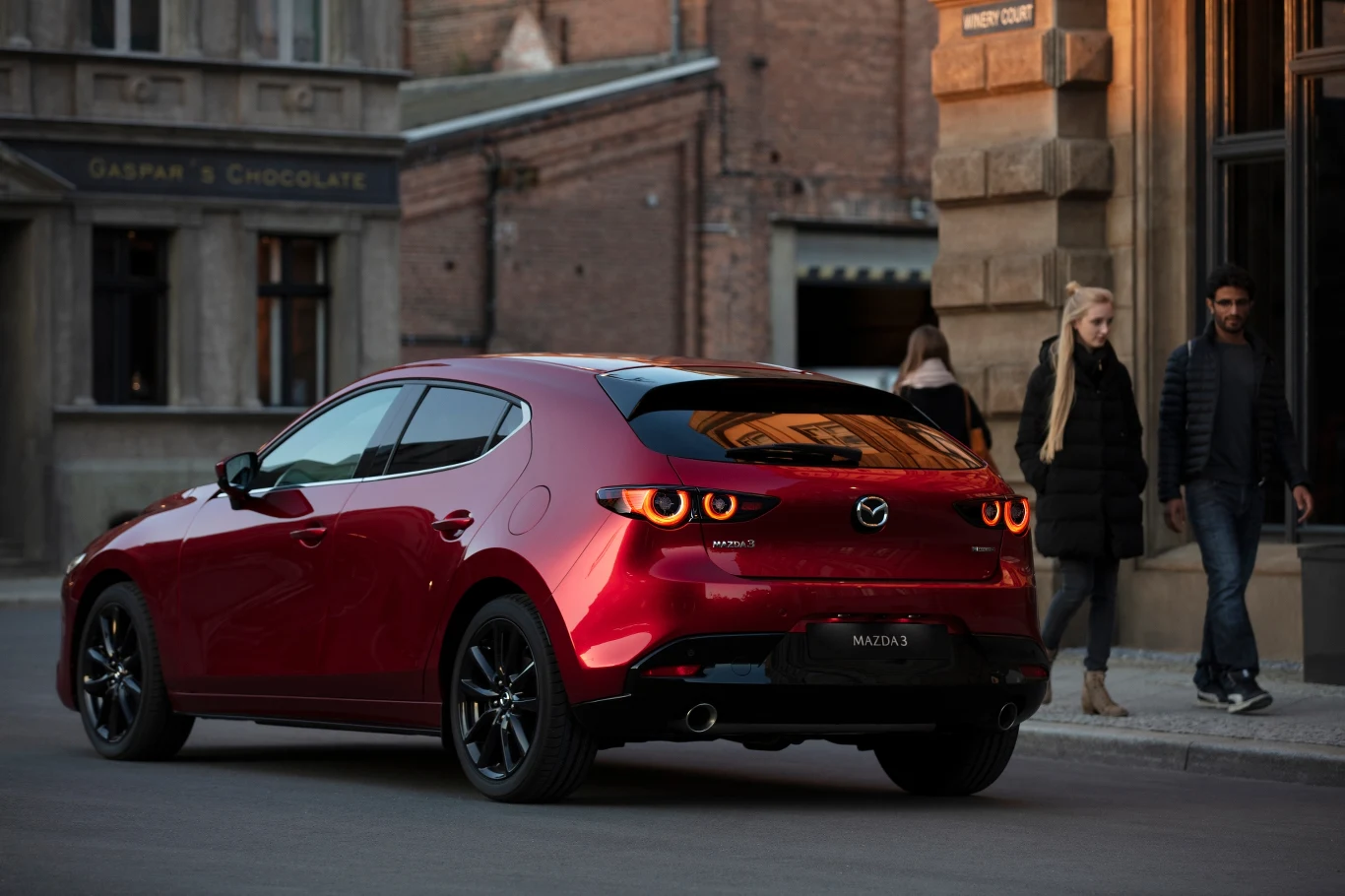 Mazda 3 nie będzie już dostępna z 2-litrowym silnikiem Skyactiv-G. Mazda 3 nie będzie już dostępna z 2-litrowym silnikiem Skyactiv-G.