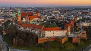 Żebracy w królewskiej sypialni, czyli tajemnica zamurowanych pokoi na Wawelu