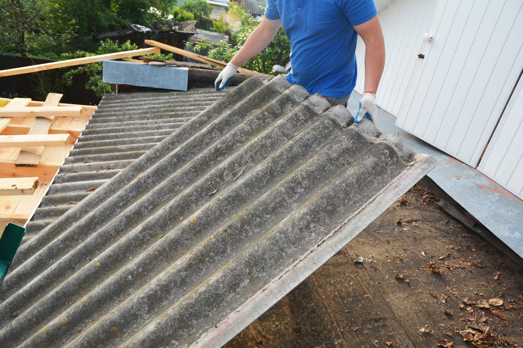 Przymusowe remonty dotyczą właścicieli budynków, które posiadają azbest lub jego pozostałości
