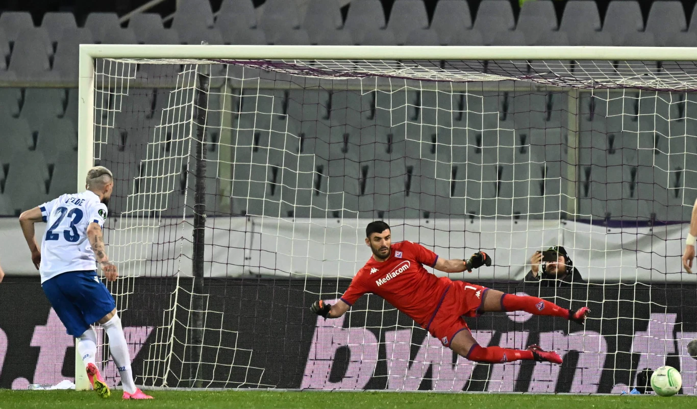 Kristoffer Velde podwyższył z rzutu karnego na 2-0