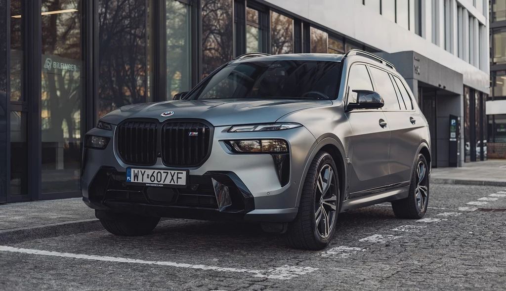 BMW X7 M60i