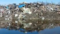W dzielnicy Łódź Widzew ujawniono duże nielegalne wysypisko śmieci