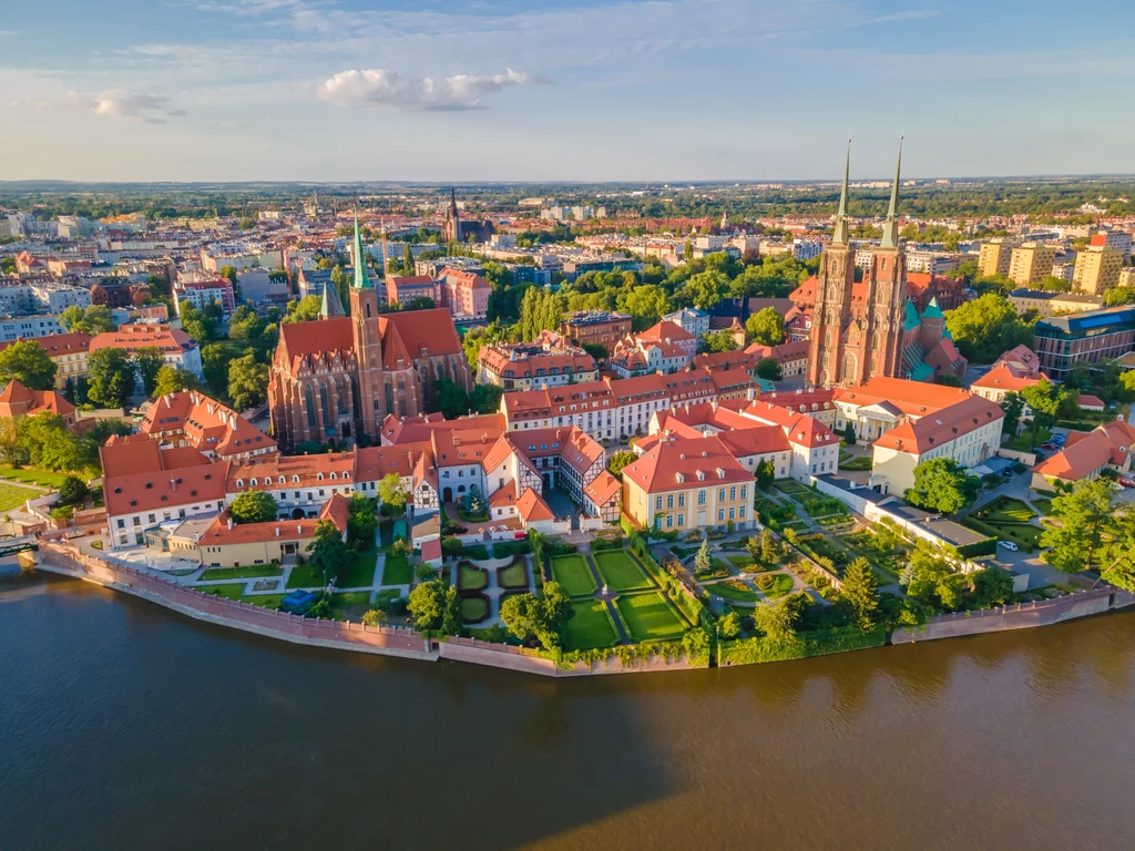 Wrocław to miasto pełne zabytków i zieleni.