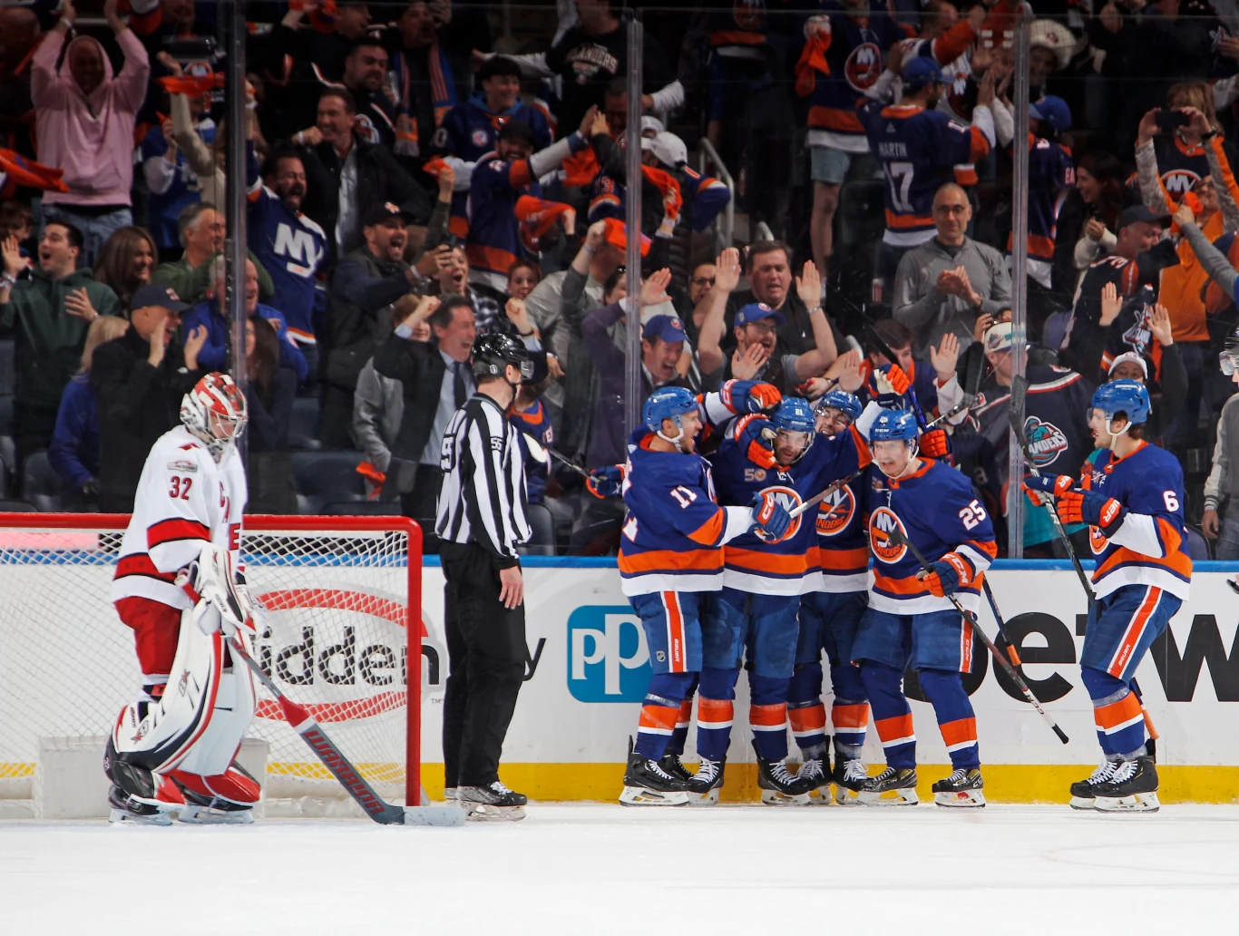 Hokeiści New York Islanders pobili rekord Pucharu Stanleya Hokeiści New York Islanders pobili rekord Pucharu Stanleya