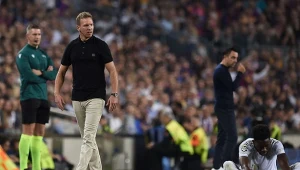 Julian Nagelsmann (na pierwszym planie) podczas meczu Bayernu z Barceloną