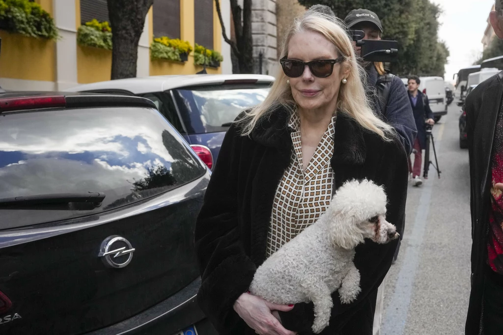 Księżna Rita Jenrette Boncompagni Ludovisi ostatecznie musiała opuścić Casino dell'Aurora 