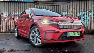 Skoda Enyaq Coupe iV. Ma podświetlany grill i dwa mankamenty