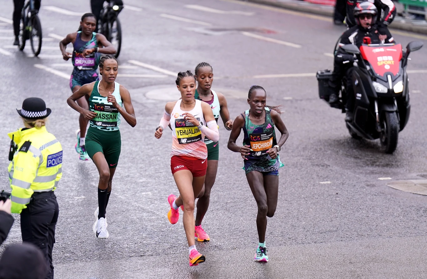 Sifan Hassan (pierwsza z lewej) Sifan Hassan (pierwsza z lewej)