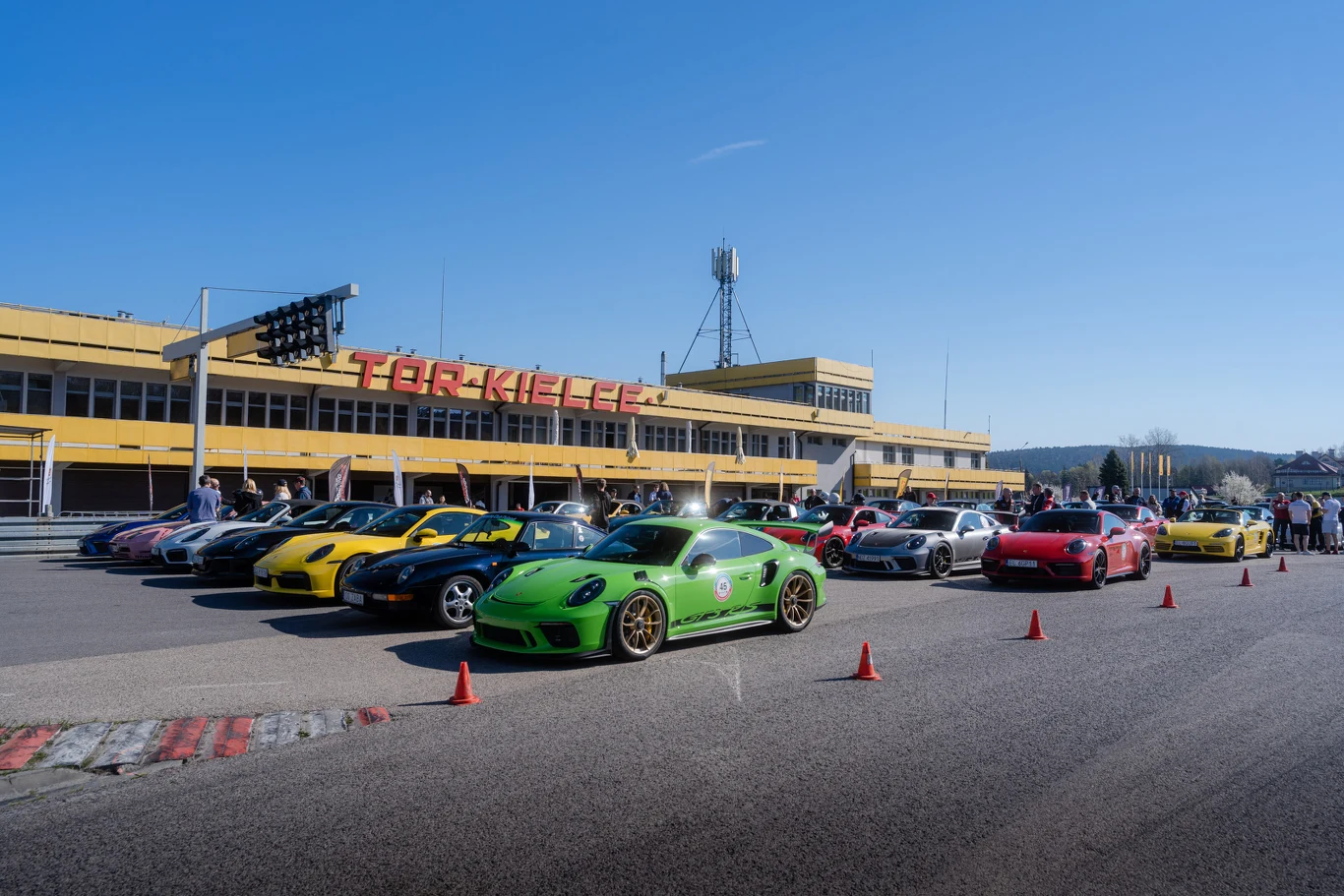 Sportowe Porsche opanowały Tor Kielce