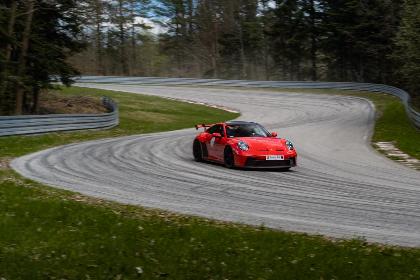 Sportowe Porsche opanowały Tor Kielce