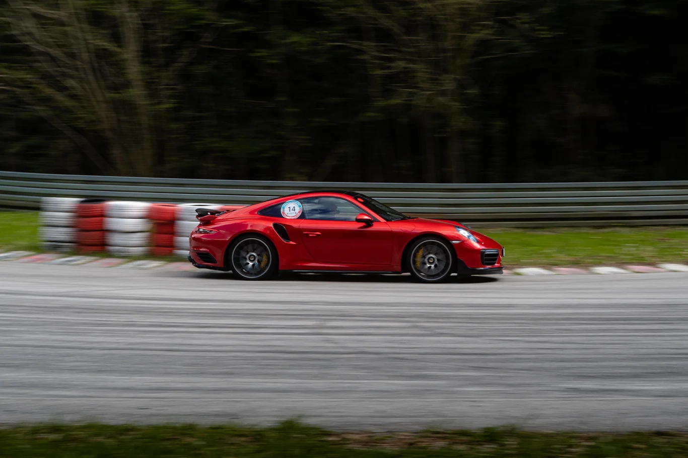 Sportowe Porsche opanowały Tor Kielce